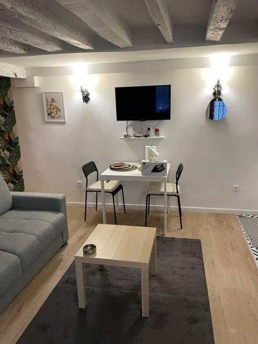 Appartement Confortable - Opera - Place De La Madeleine - Saint Martin - 4 Pers Paris Eksteriør bilde